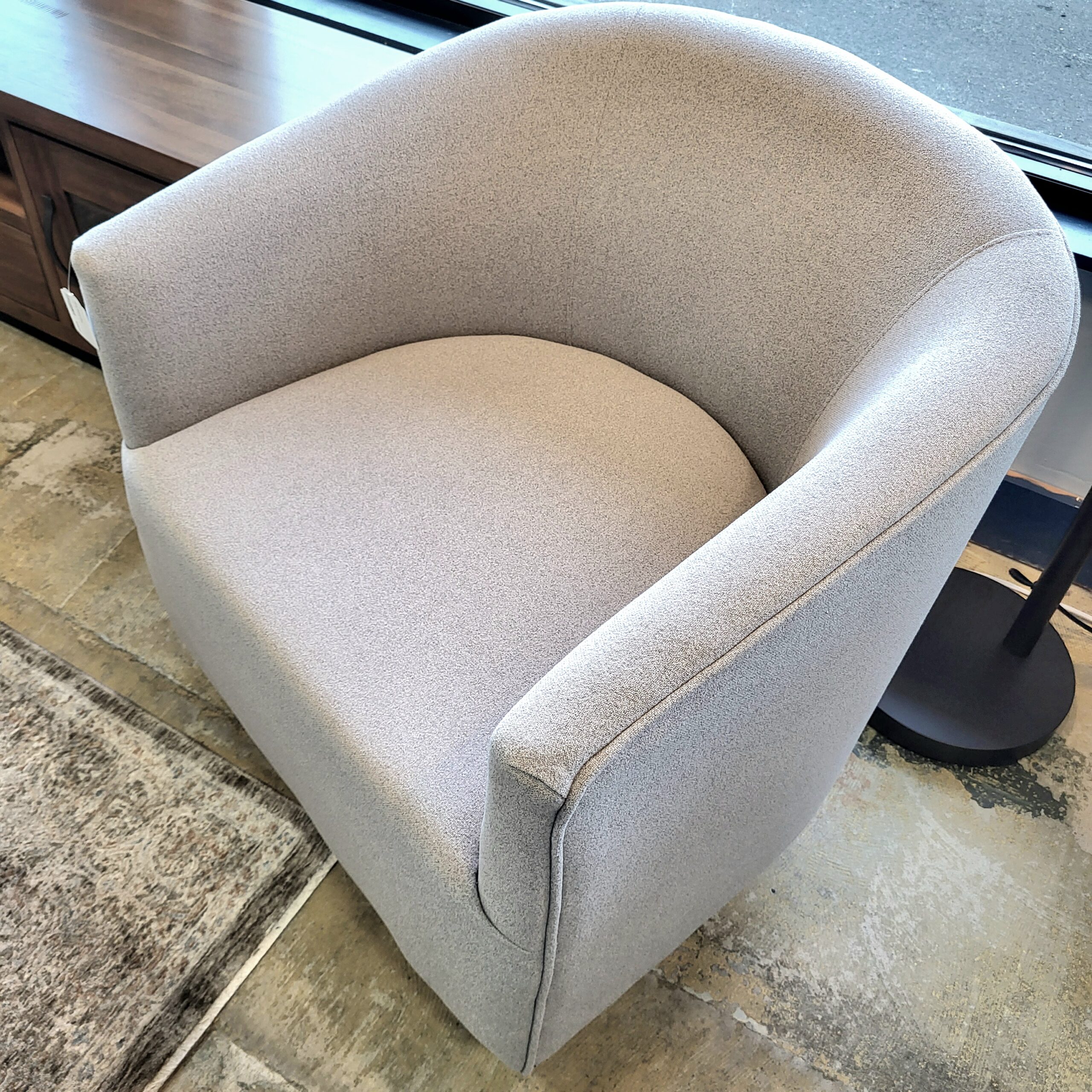 GREY SWIVEL CHAIR - Monroe Consignment