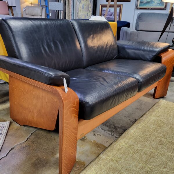 ekornes bentwood frame leather loveseat