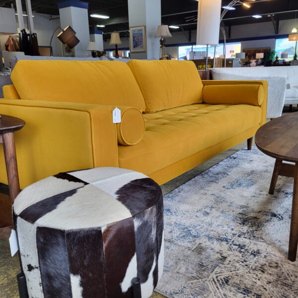 golden velvet tufted sofa