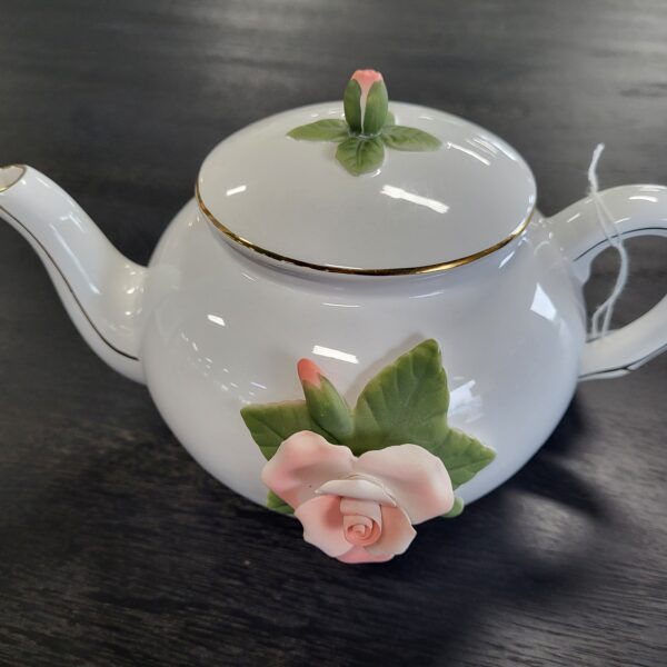 porcelain tea pot w/ rose