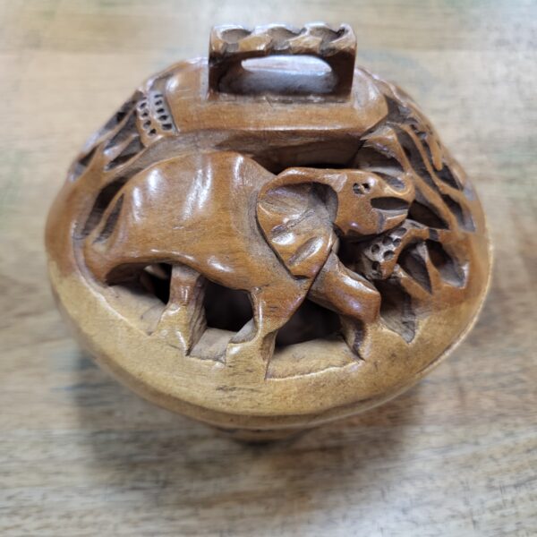 carved elephant container w/ lid