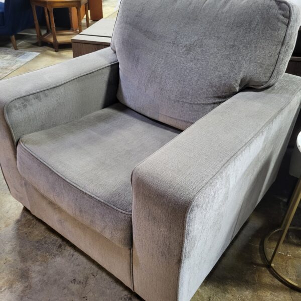 alloy ashley living room chair