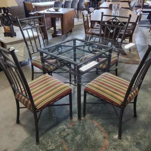 5pc glass top patio dinette set