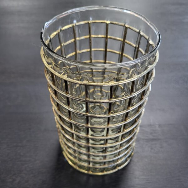 metal frame vase