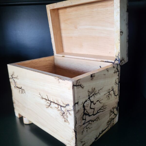 local maker trinket box